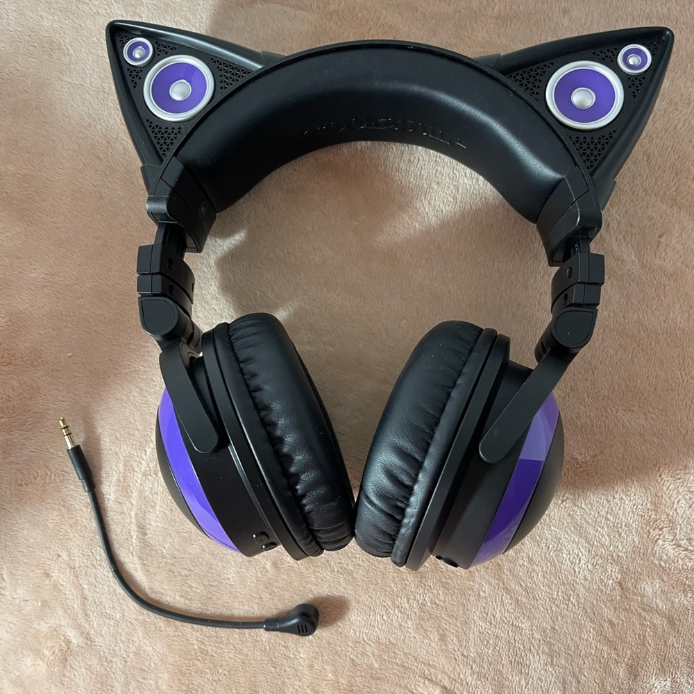 Brookstone cat ears headphones
